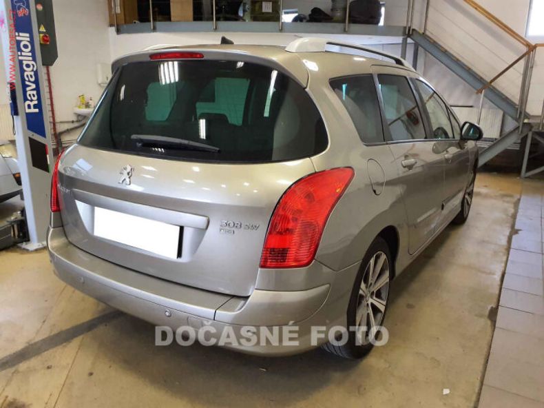 Peugeot 308 - hlavní fotka