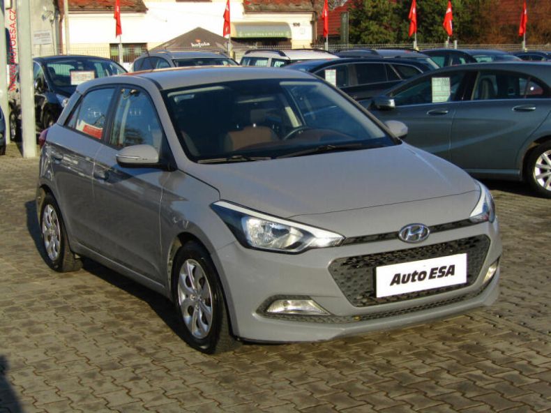 Hyundai i20 - hlavní foto