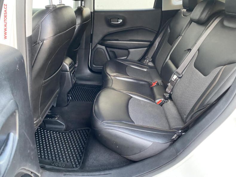 Jeep Compass - hlavní fotka