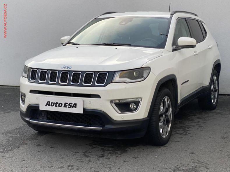 Jeep Compass - hlavní fotka