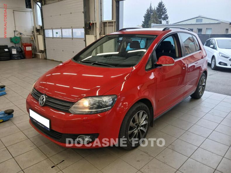 Volkswagen Golf - hlavní foto