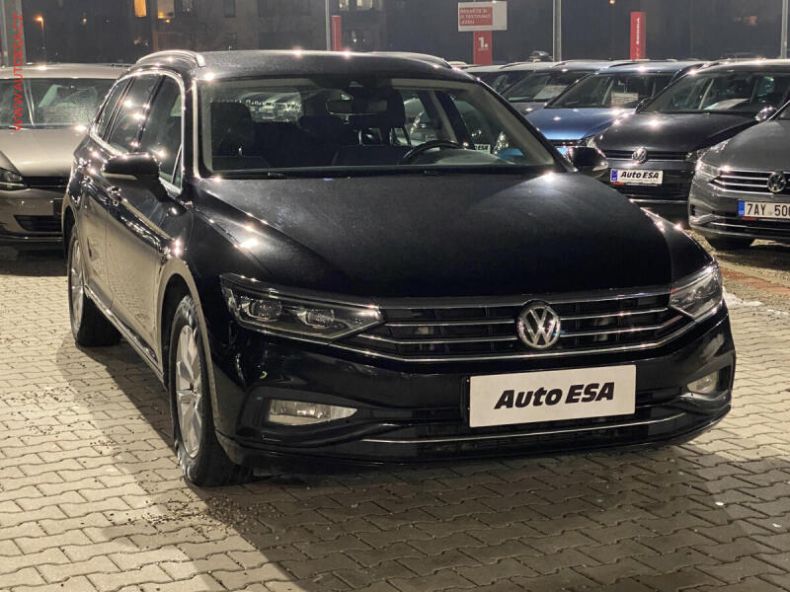 Volkswagen Passat - hlavní fotka inzerátu