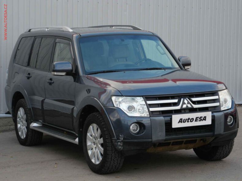 Mitsubishi Pajero - hlavní foto