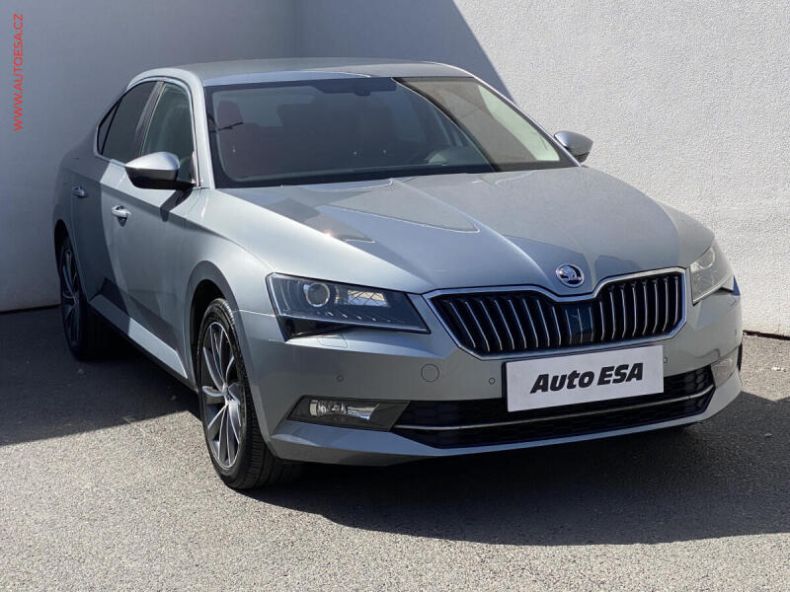 Škoda Superb - hlavní foto