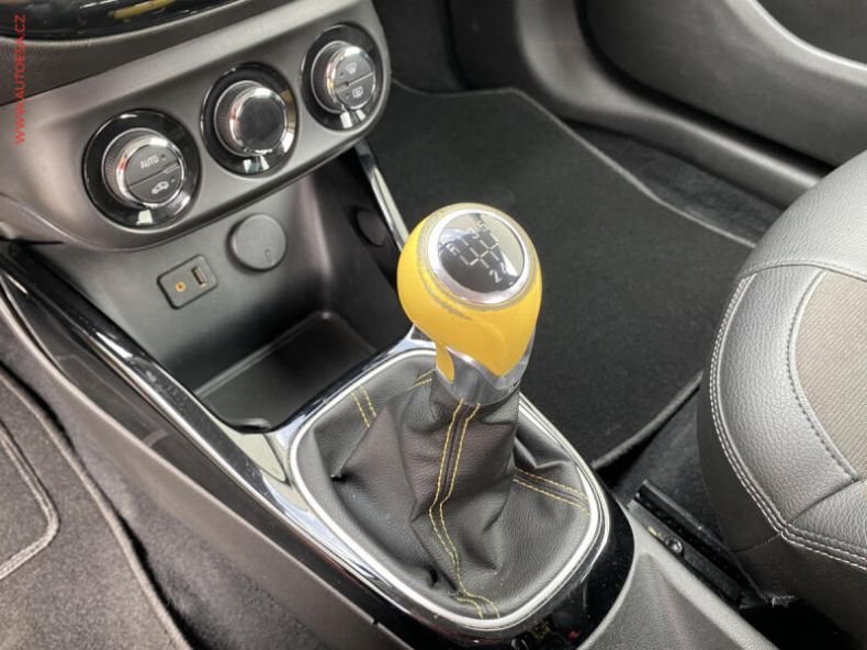 Opel Adam - hlavní fotka