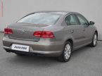 Volkswagen Passat - fotka číslo 3
