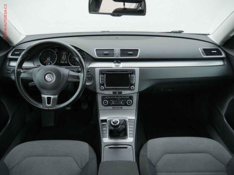 Volkswagen Passat - hlavní fotka