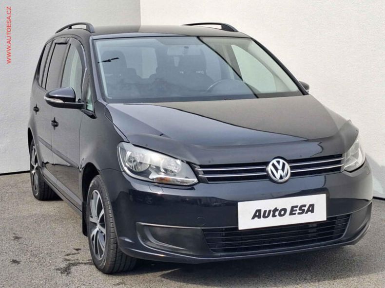 Volkswagen Touran - hlavní fotka