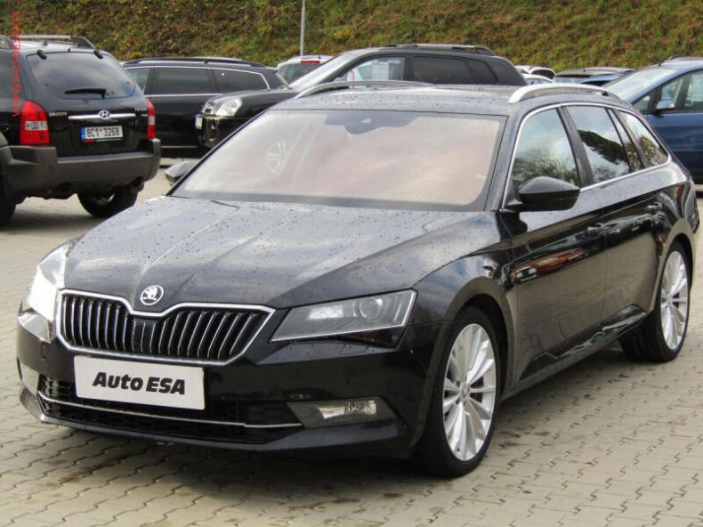 Škoda Superb - hlavní fotka