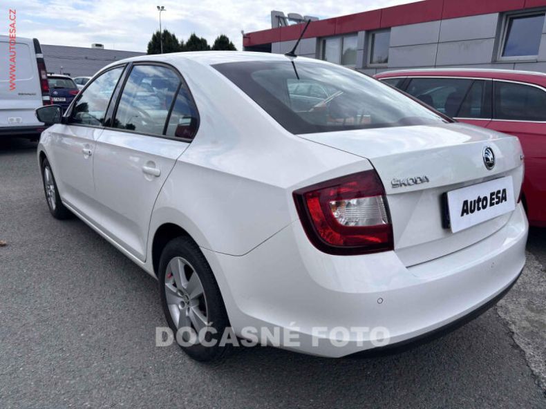 Škoda Rapid - hlavní fotka
