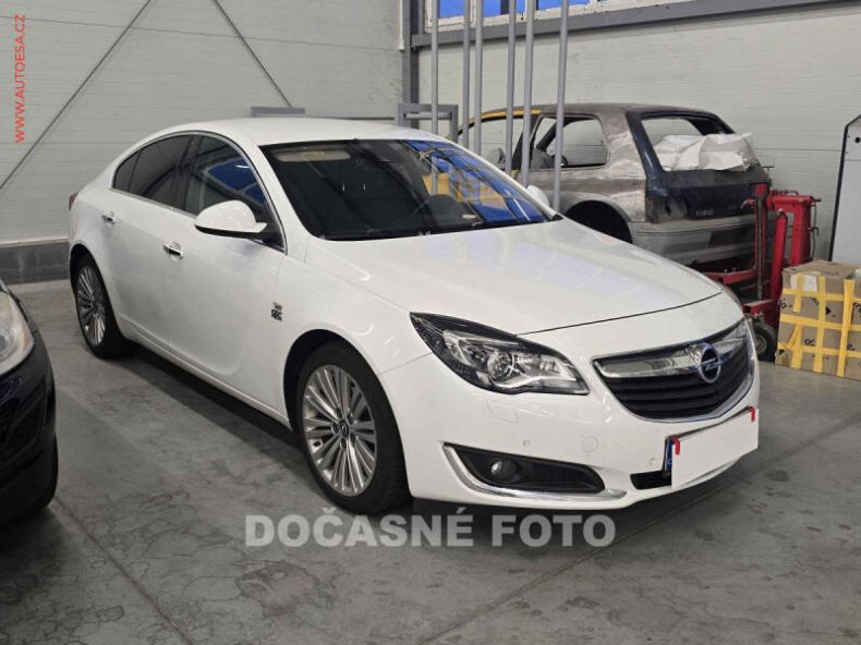 Opel Insignia - hlavní foto