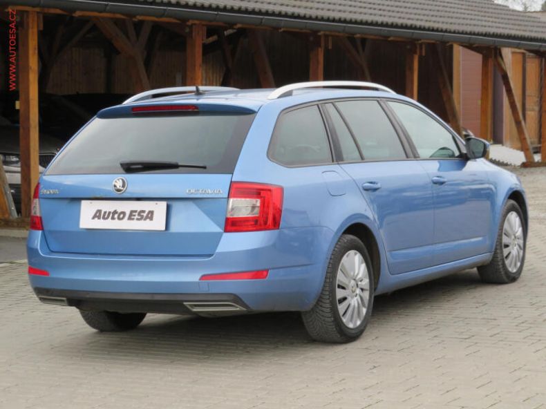 Škoda Octavia - hlavní fotka