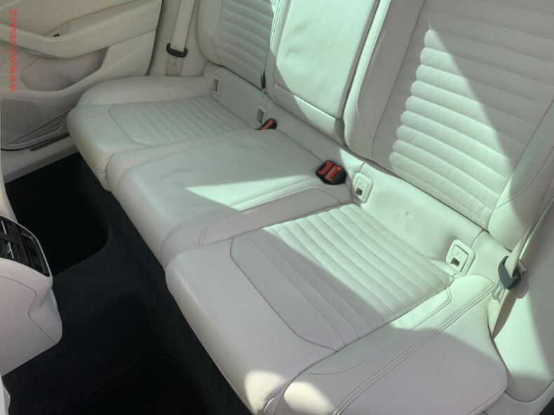 Volkswagen Passat - hlavní fotka