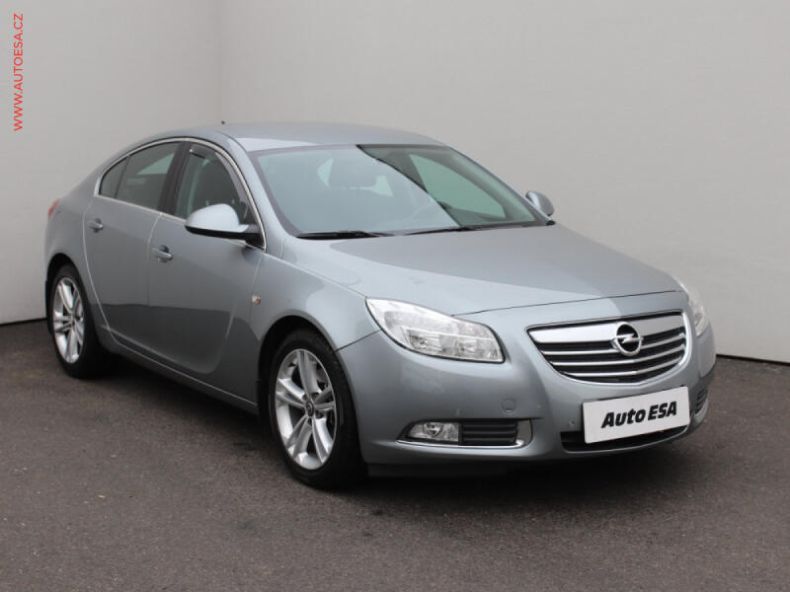 Opel Insignia - hlavní foto