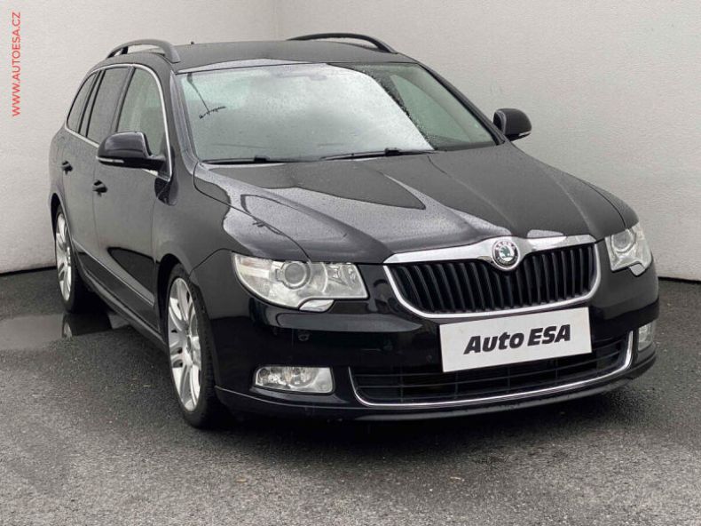 Škoda Superb - hlavní foto