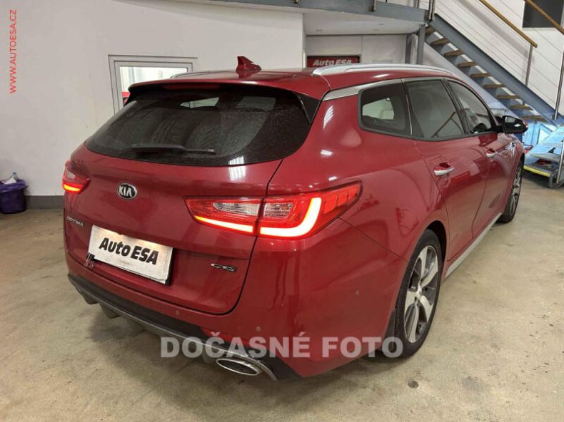 Kia Optima - hlavní fotka