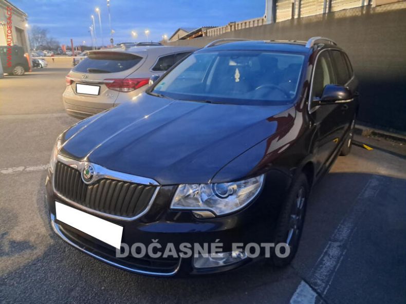 Škoda Superb - hlavní foto