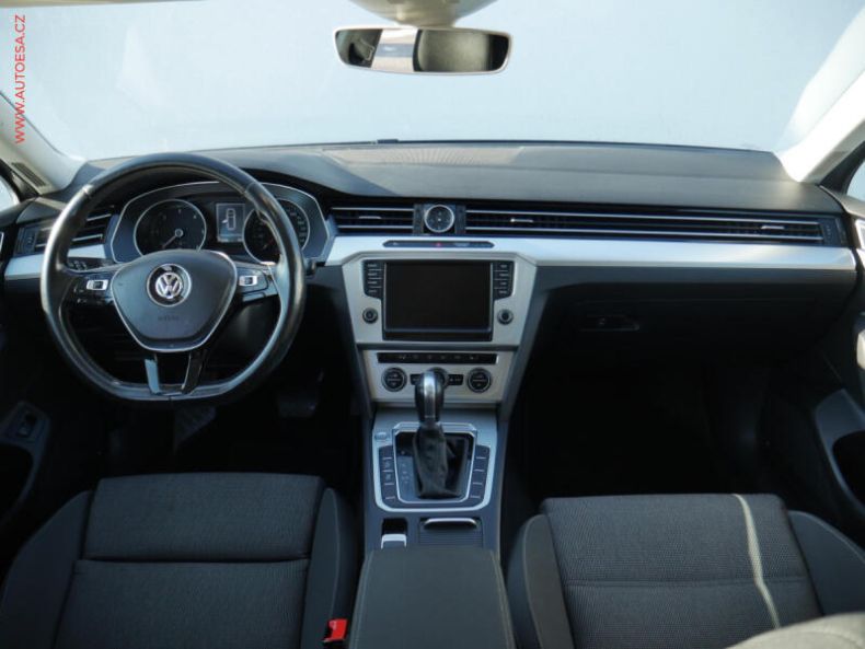 Volkswagen Passat - hlavní fotka