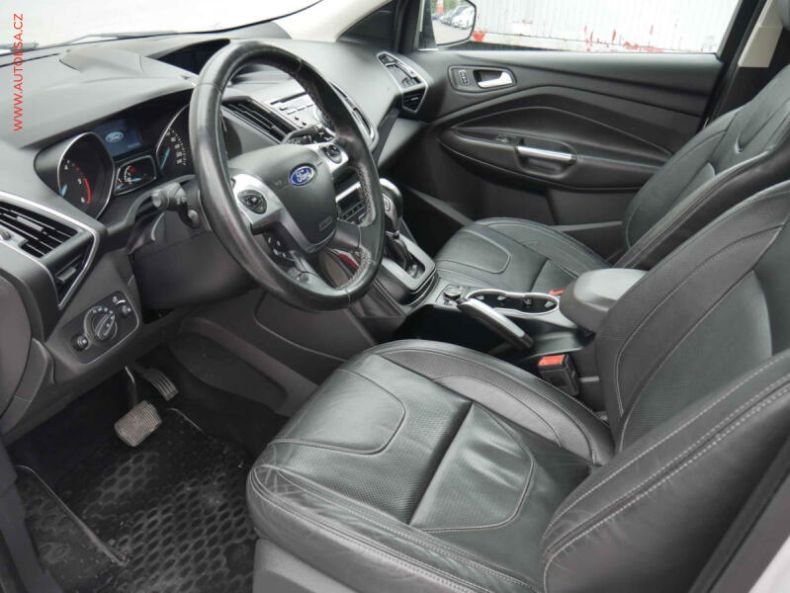 Ford Kuga - hlavní fotka