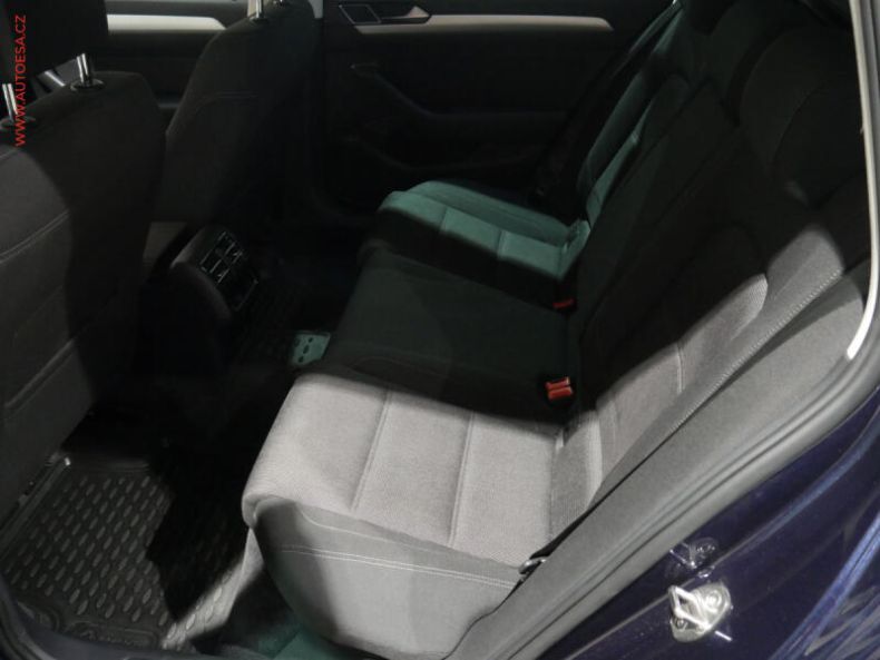 Volkswagen Passat - hlavní fotka