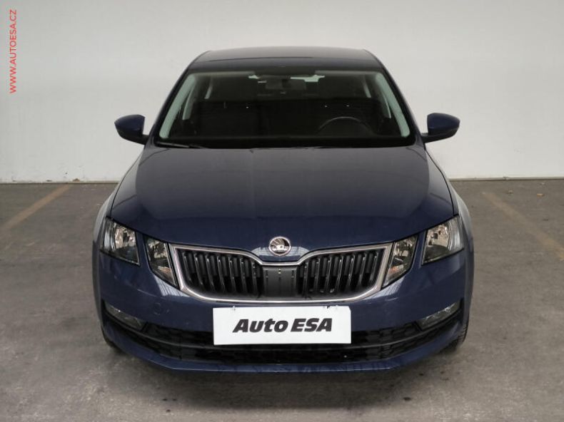 Škoda Octavia - hlavní fotka