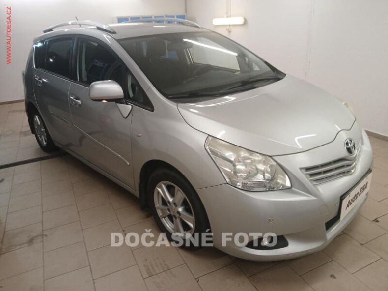 Toyota Verso - hlavní foto