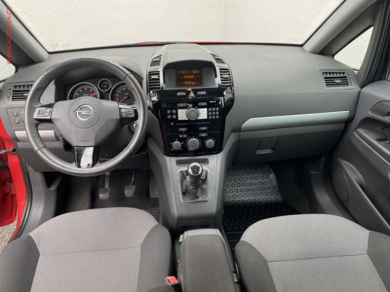 Opel Zafira - hlavní fotka