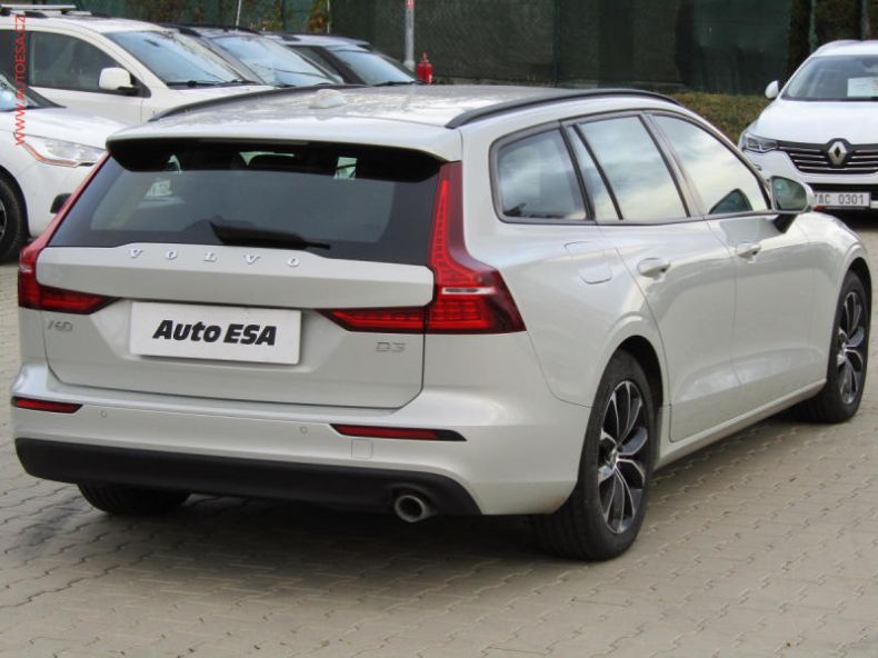 Volvo V60 - hlavní fotka