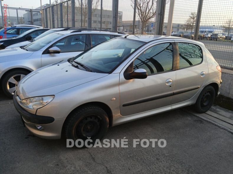 Peugeot 206 - hlavní fotka inzerátu