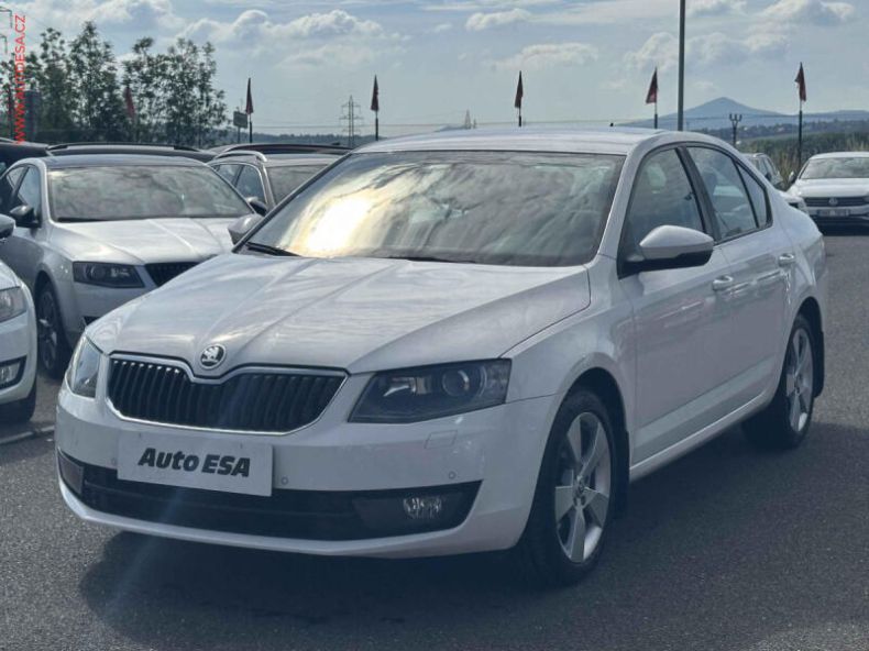 Škoda Octavia - hlavní fotka