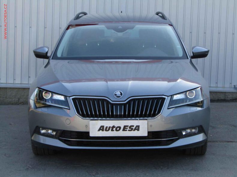 Škoda Superb - hlavní fotka