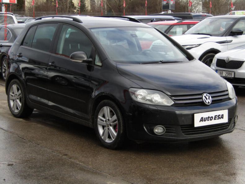 Volkswagen Golf - hlavní foto