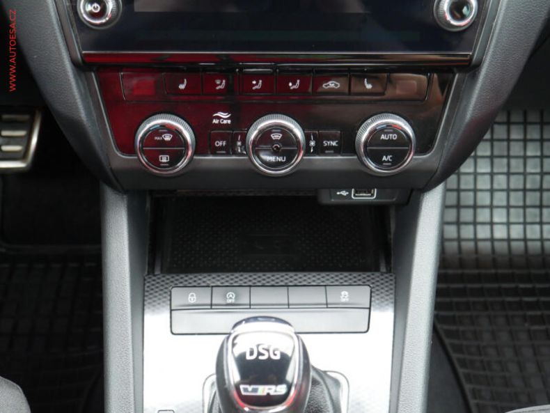 Škoda Octavia - hlavní fotka