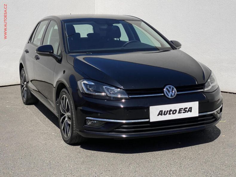 Volkswagen Golf - hlavní foto