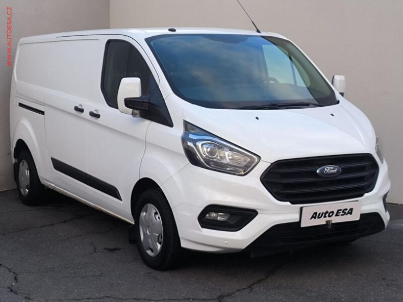 Ford Transit - hlavní foto