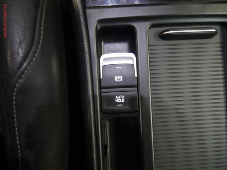 Volkswagen Golf - hlavní fotka