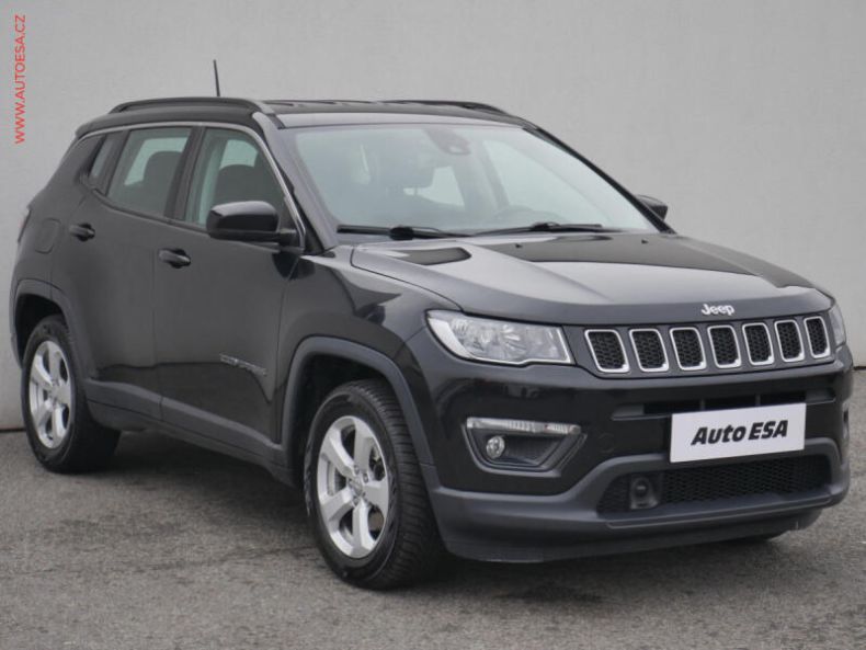 Jeep Compass - hlavní foto