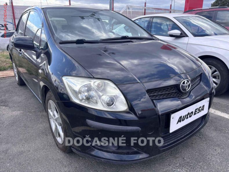 Toyota Auris - hlavní foto