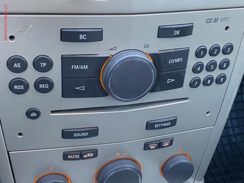 Opel Astra - hlavní fotka