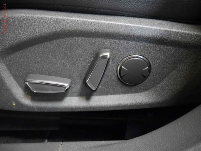 Ford Mondeo - hlavní fotka