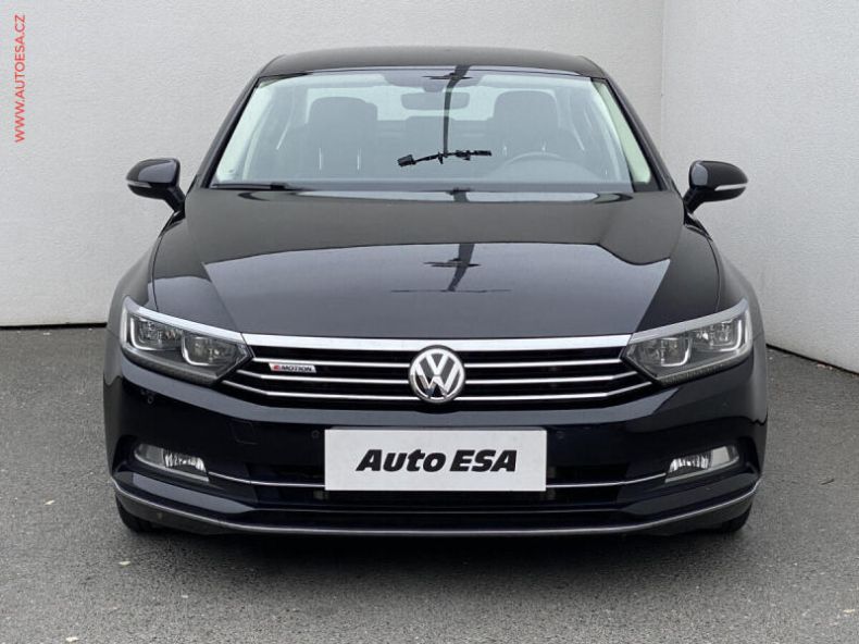 Volkswagen Passat - hlavní fotka