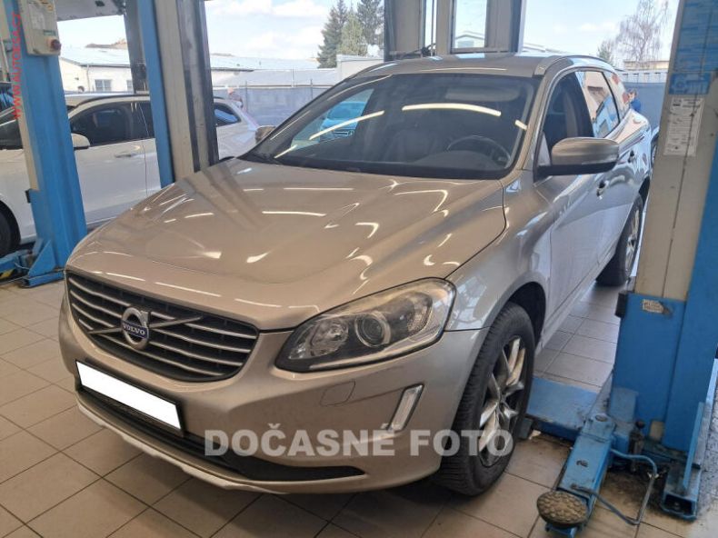 Volvo XC60 - hlavní foto
