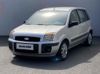 Ford Fusion - fotka číslo 2