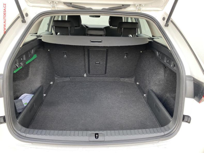 Škoda Octavia - hlavní fotka