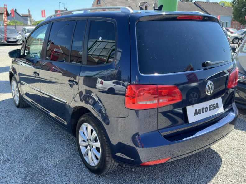 Volkswagen Touran - hlavní fotka