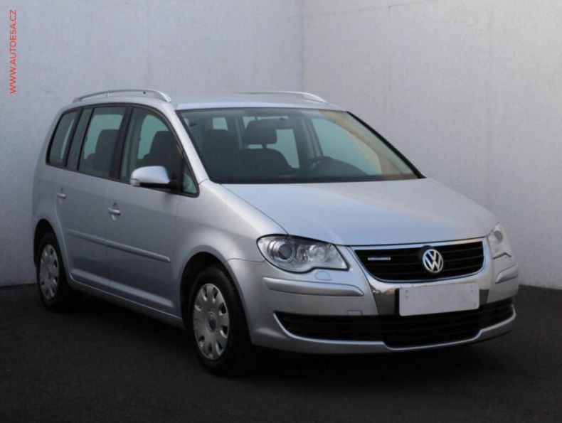 Volkswagen Touran - hlavní foto