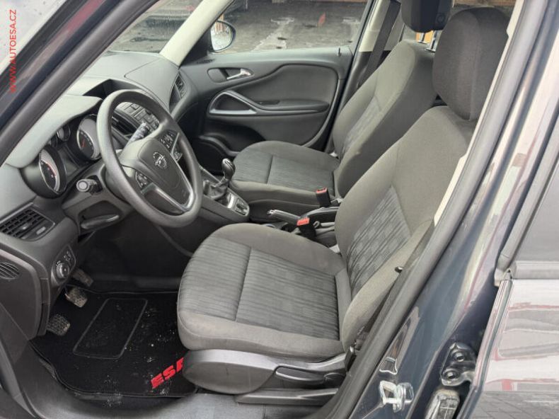 Opel Zafira - hlavní fotka