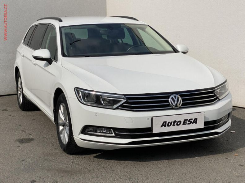 Volkswagen Passat - hlavní foto