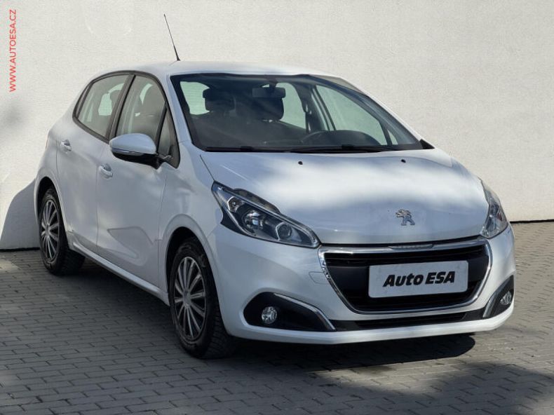 Peugeot 208 - hlavní foto