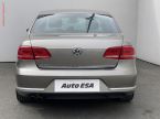Volkswagen Passat - fotka číslo 4